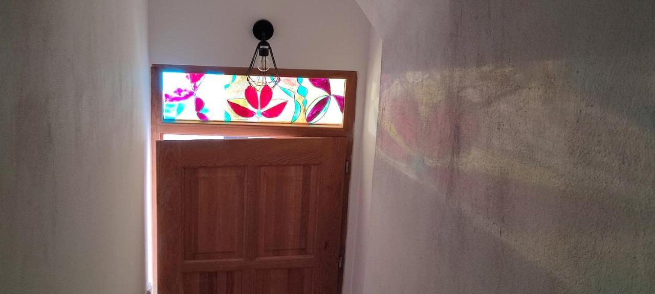 Apartmán pod Hradem NOVÉ WiFi/AC Sternberk Exterior foto
