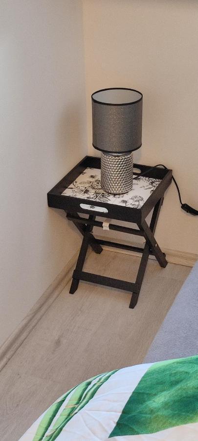Apartmán pod Hradem NOVÉ WiFi/AC Sternberk Exterior foto