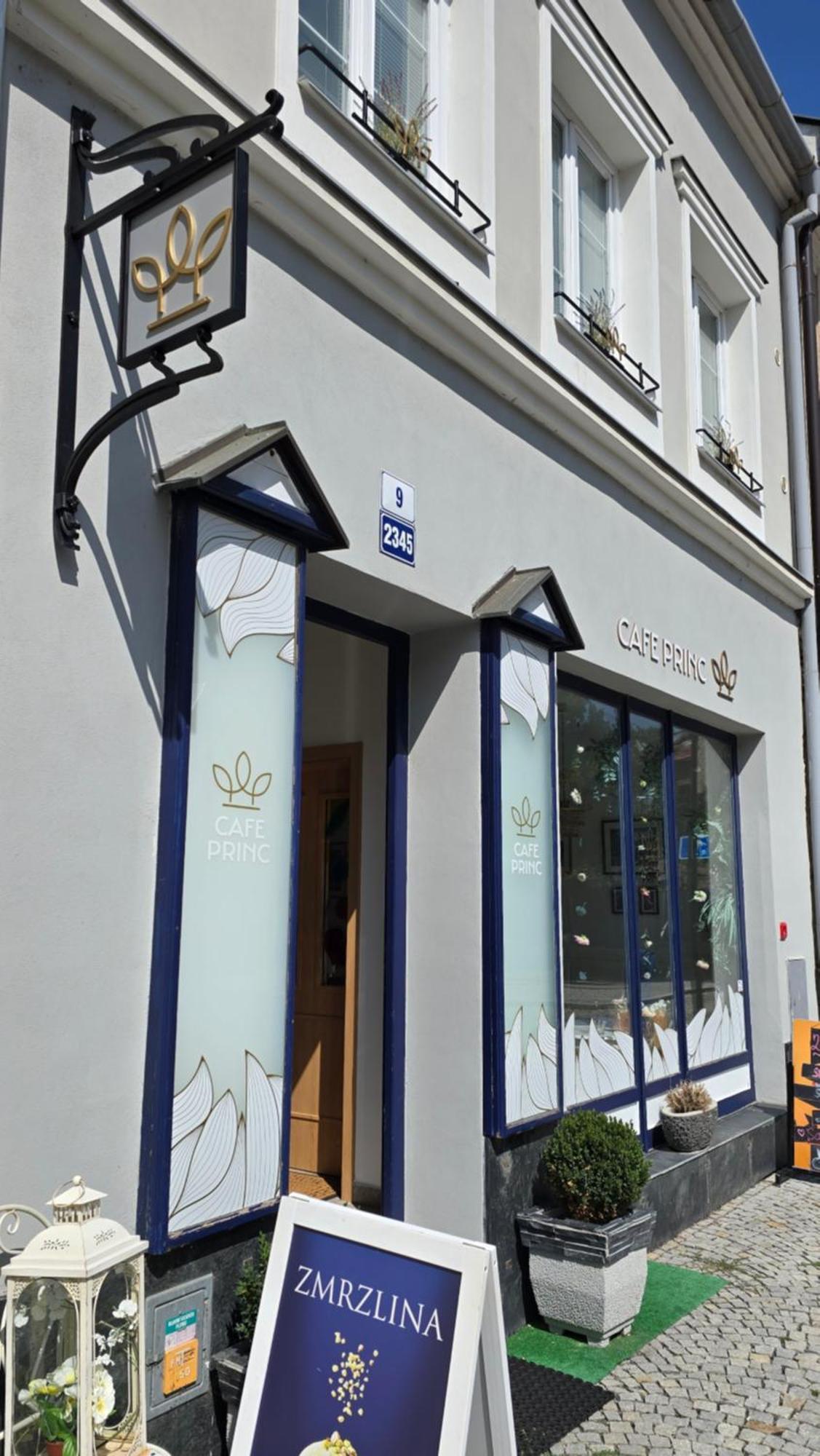 Apartmán pod Hradem NOVÉ WiFi/AC Sternberk Exterior foto